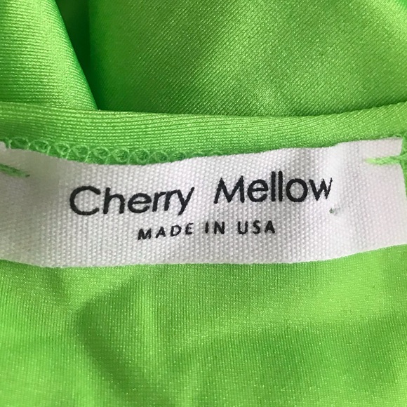 Dress - Picture 4 of 4